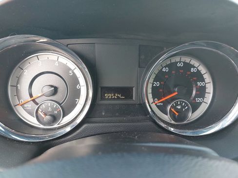 Used 2019 Dodge Grand Caravan SXT FWD image 34