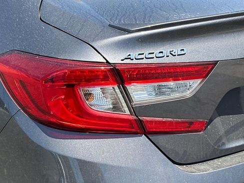 Used 2019 Honda Accord Sport image 7