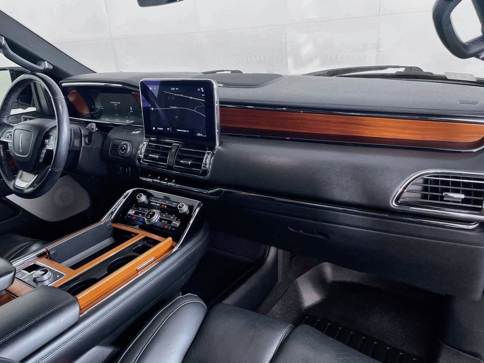 Used 2018 Lincoln Navigator L Reserve w/ Technology Package AWD/4WD image 35