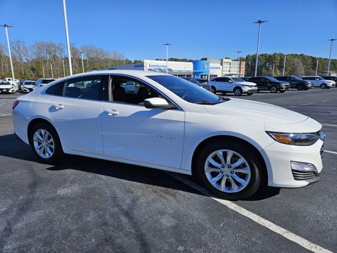 Used 2024 Chevrolet Malibu LT image 1