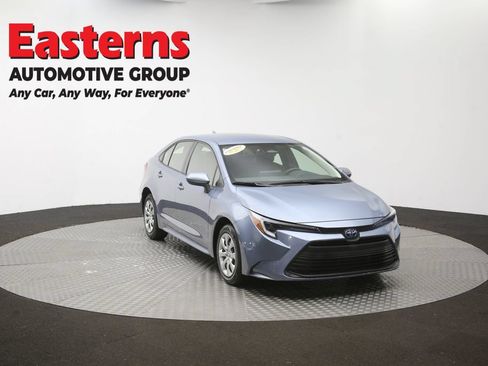 Used 2025 Toyota Corolla LE FWD image 44