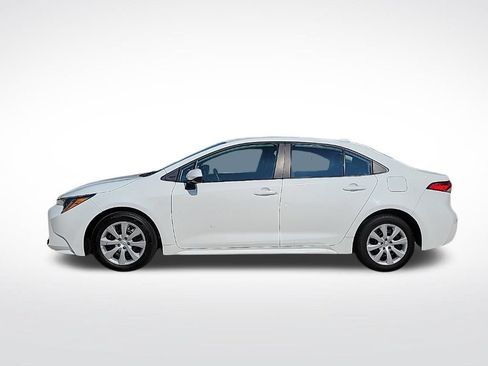 Used 2024 Toyota Corolla LE FWD image 2