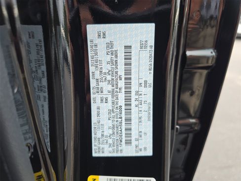 New 2025 Ford Bronco 2-Door image 24