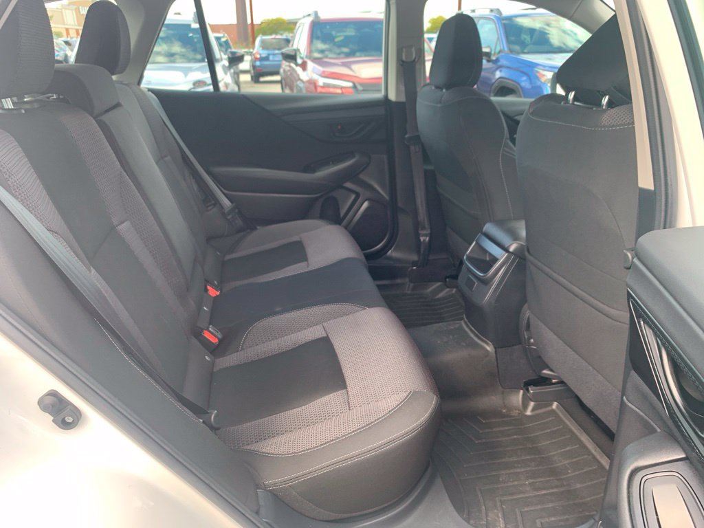 Used 2024 Subaru Outback AWD/4WD image 21