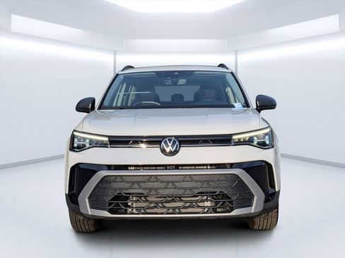 New 2026 Volkswagen Taos S image 7