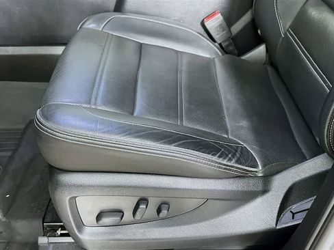 Used 2019 GMC Yukon Denali w/ Open Road Package image 32