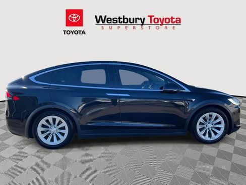 Used 2018 Tesla Model X P100D image 6