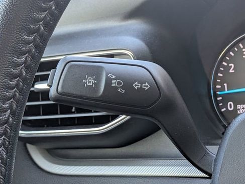 Used 2022 Ford Explorer XLT w/ Equipment Group 202A image 31