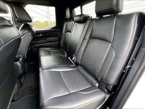 Used 2024 Toyota Tacoma Limited w/ Limited Package (LT) image 19