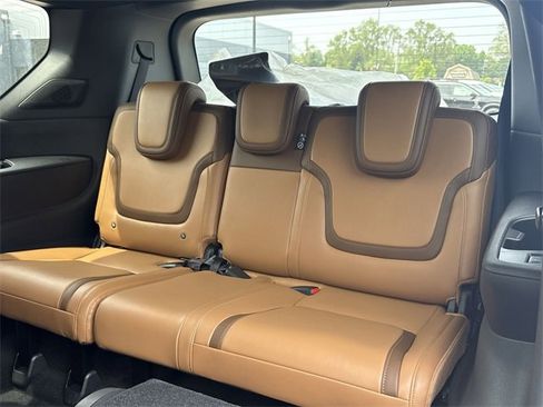New 2025 Nissan Armada SL w/ Captain's Chari Seat Package image 24