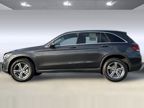 Used 2020 Mercedes-Benz GLC 300 4MATIC image 2