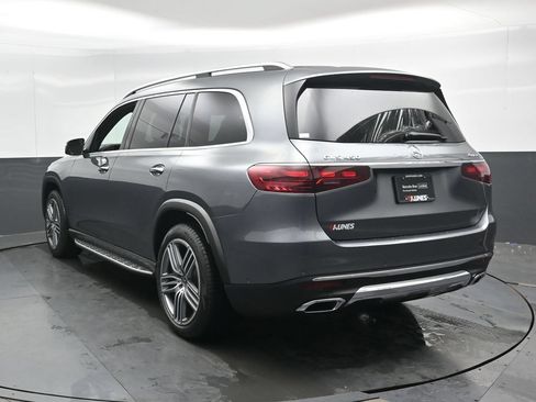 Used 2024 Mercedes-Benz GLS 450 4MATIC image 11