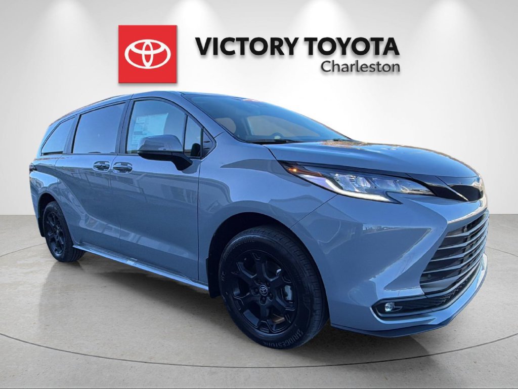 New 2026 Toyota Sienna XLE Woodland Edition AWD/4WD image 5