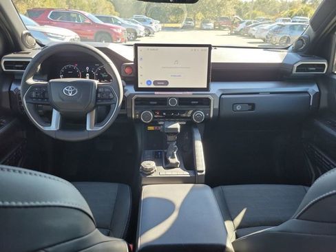 Used 2025 Toyota 4Runner TRD Off-Road Premium image 2