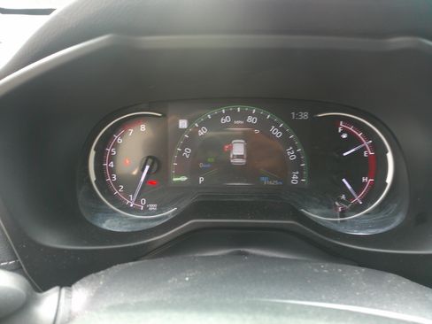 Used 2023 Toyota RAV4 LE image 26