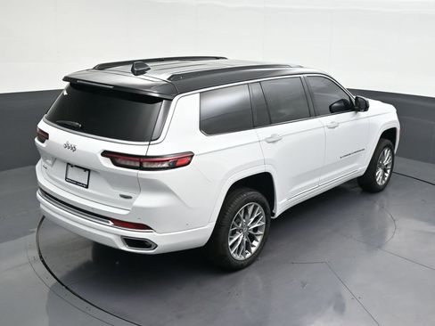 Used 2025 Jeep Grand Cherokee L Summit AWD/4WD image 20