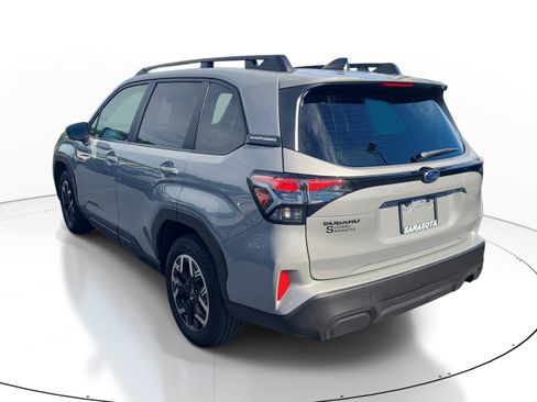 Certified 2025 Subaru Forester Premium AWD/4WD image 4