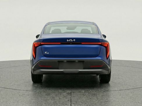 Used 2025 Kia K4 LXS FWD image 7