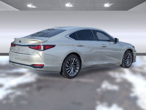 Certified 2025 Lexus ES 300h w/ Luxury Package image 9