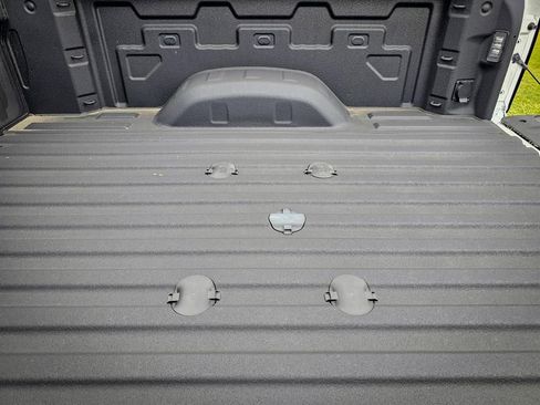 New 2025 GMC Sierra 2500 SLT w/ SLT Premium Package image 8