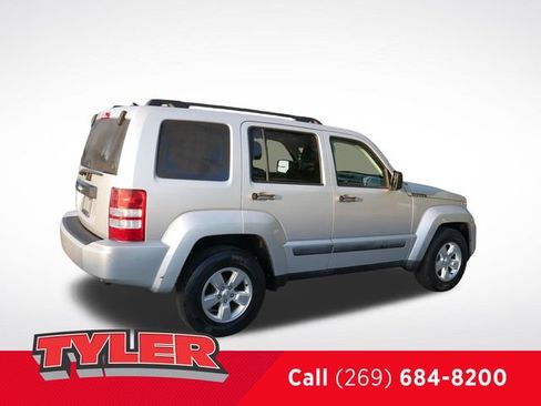 Used 2012 Jeep Liberty Sport w/ Popular Equipment Group AWD/4WD image 8