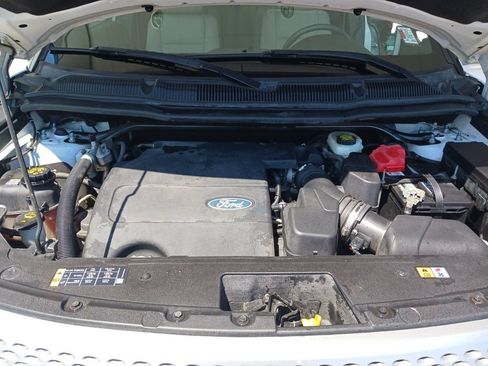 Used 2015 Ford Explorer XLT w/ Equipment Group 202A FWD image 14
