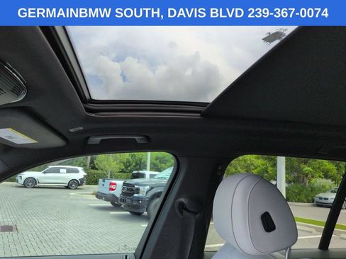 Used 2025 BMW X5 sDrive40i w/ M Sport Package RWD image 22
