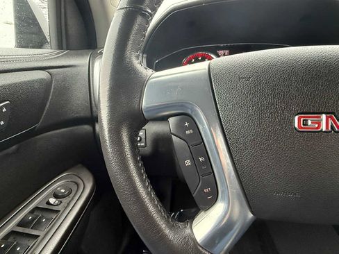 Used 2015 GMC Acadia SLE image 20