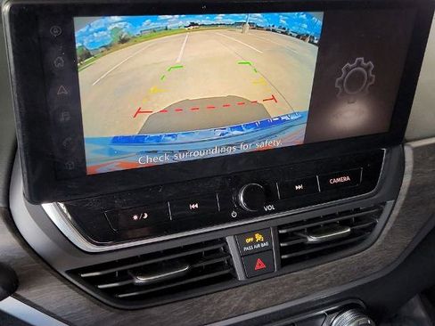 Certified 2023 Nissan Altima 2.5 SV w/ SV Premium Package image 22