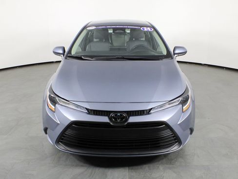 Used 2024 Toyota Corolla LE image 12