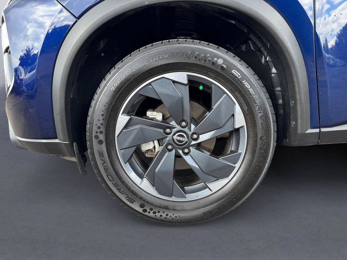 Certified 2025 Nissan Rogue SV AWD/4WD image 14