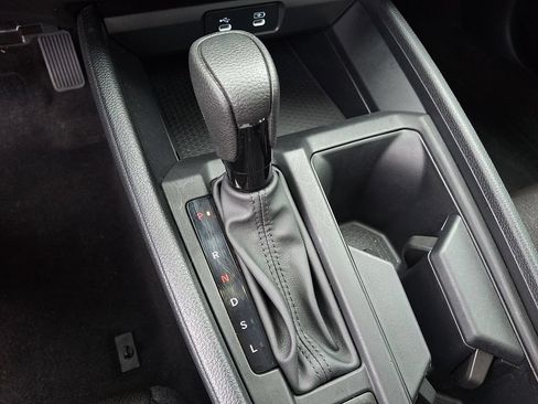 Used 2025 Honda Accord SE image 15