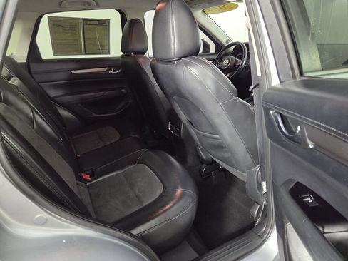 Used 2019 MAZDA CX-5 Touring image 26