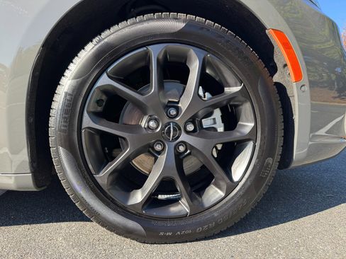 Used 2023 Chrysler Pacifica Touring-L w/ S Appearance Package image 59