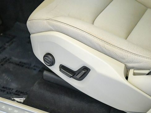 Used 2023 Volvo XC90 B6 Plus w/ Protection Package Premier image 24