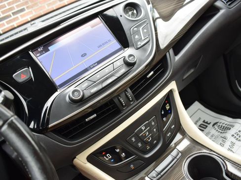 Used 2020 Buick Envision Premium w/ Driver Confidence Package AWD/4WD image 22