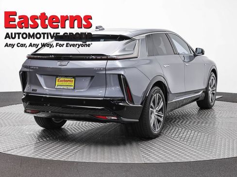 Used 2023 Cadillac Lyriq 2WD image 5
