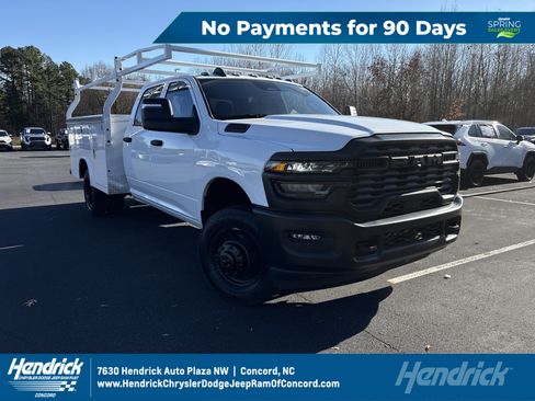 Used 2025 RAM 3500 Tradesman image 1