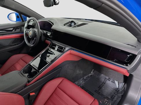 New 2026 Porsche Panamera image 32