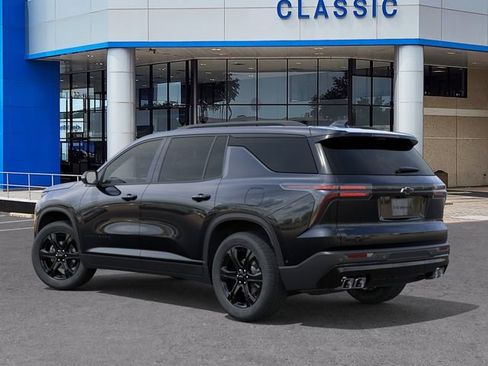 New 2027 Chevrolet Traverse LT w/ Midnight/Sport Edition FWD image 3