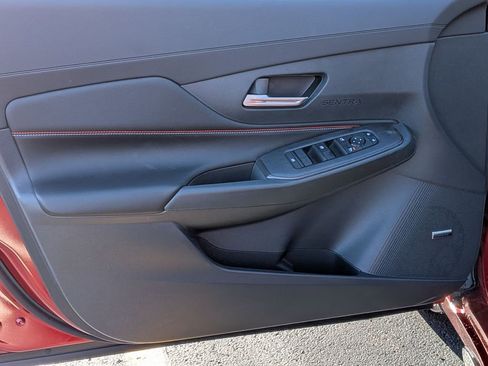 New 2026 Nissan Sentra SR w/ SR Premium Package FWD image 9