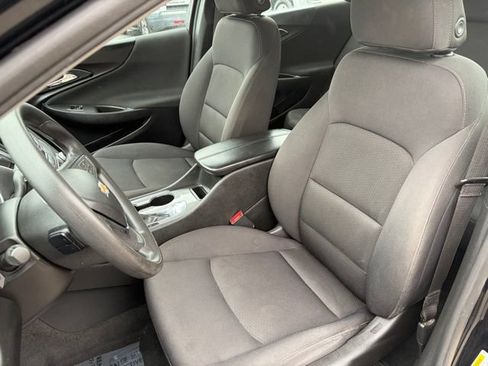 Used 2021 Chevrolet Malibu LT FWD image 16