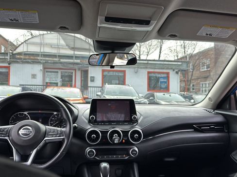 Used 2020 Nissan Sentra SV image 23