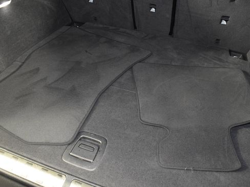 Used 2025 BMW X5 xDrive50e image 42