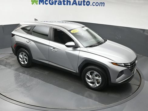 Used 2024 Hyundai Tucson SE AWD/4WD image 3