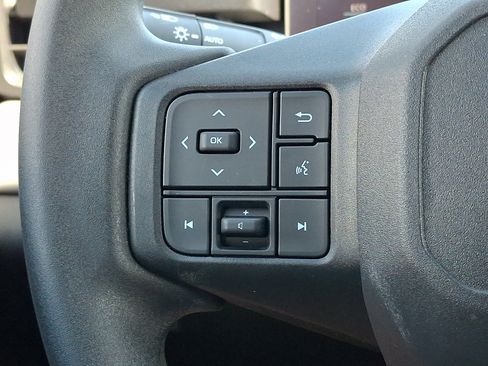Used 2026 Toyota RAV4 LE AWD/4WD image 21