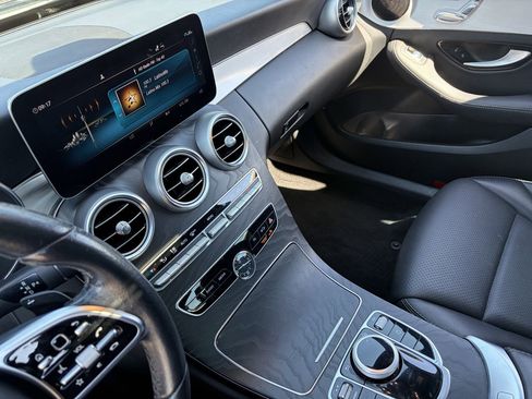 Used 2021 Mercedes-Benz C 300 Sedan image 25