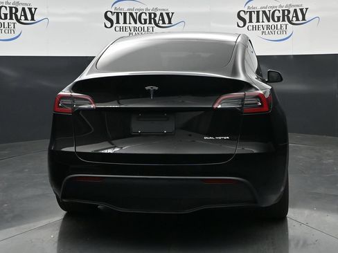 Used 2022 Tesla Model Y Long Range AWD/4WD image 6