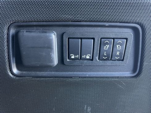 Used 2021 Cadillac Escalade Sport image 40