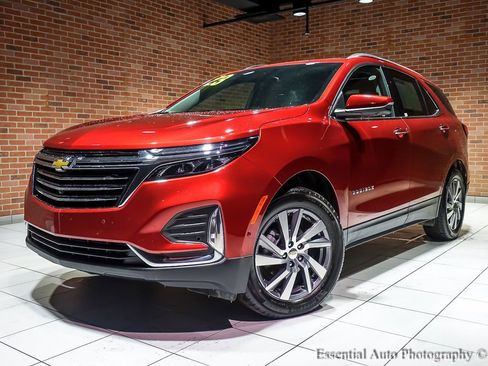 Used 2023 Chevrolet Equinox Premier image 2